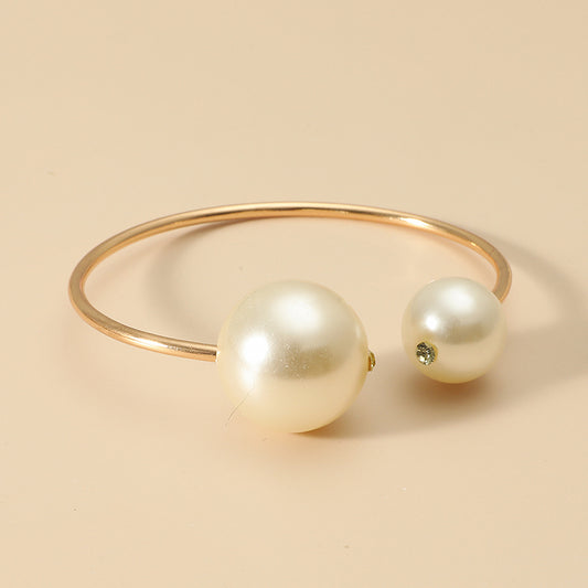 Fashion Geometric Imitation Pearl Inlaid Pearls Artificial Pearls Women's Bangle