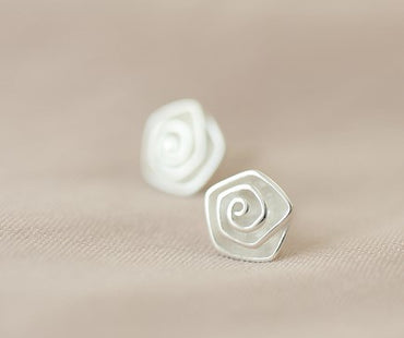 Simple Style Flower Plating Copper Ear Studs