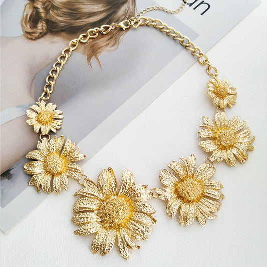 Elegant Exaggerated Daisy Alloy Plating Women's Necklace