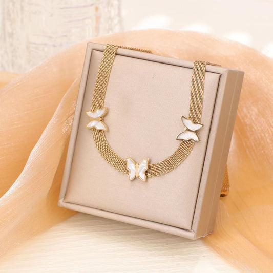 Vintage Style Butterfly 18k Gold Plated Shell Titanium Steel Wholesale Necklace