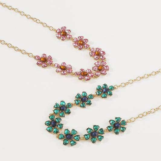Elegant Sweet Flower Alloy Iron Inlay Rhinestones Women's Necklace