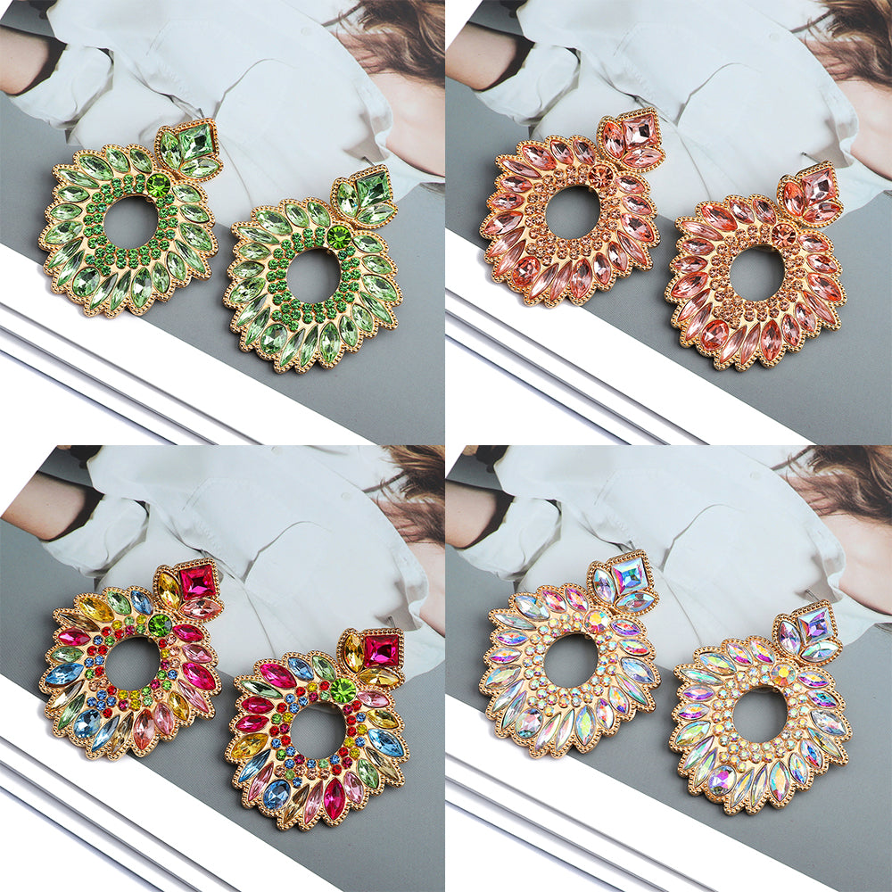 1 Pair Retro Exaggerated Geometric Plating Hollow Out Inlay Zinc Alloy Rhinestones Drop Earrings