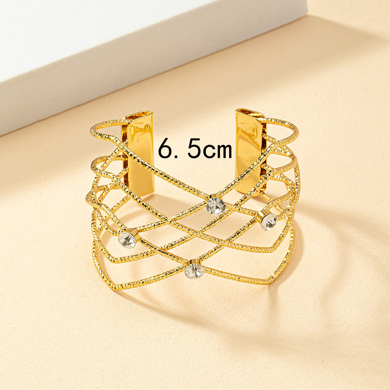 Streetwear Solid Color Alloy Plating Inlay Artificial Rhinestones 14k Gold Plated Women's Bangle