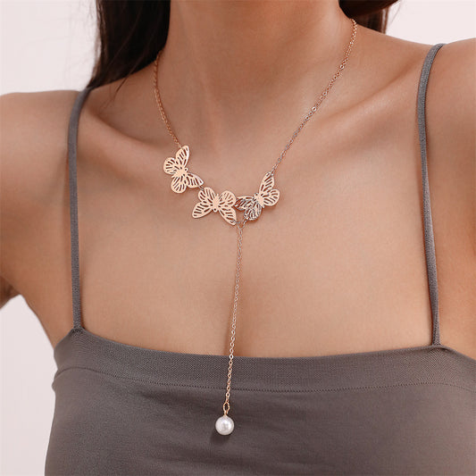 Luxurious Romantic Simple Style Butterfly Imitation Pearl Alloy Women's Pendant Necklace