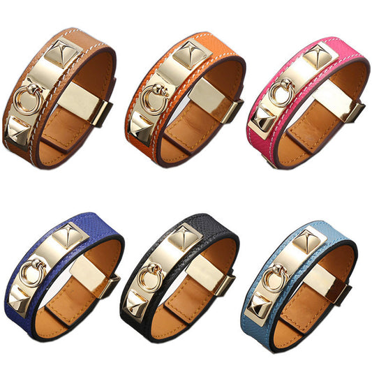 Retro Commute Solid Color Pu Leather Alloy Plating Women's Wristband