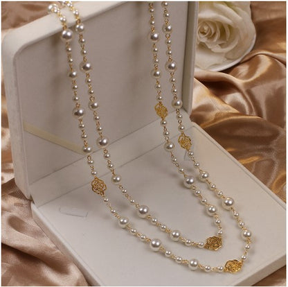 Retro Solid Color Imitation Pearl Alloy Beaded Plating Women's Sweater Chain