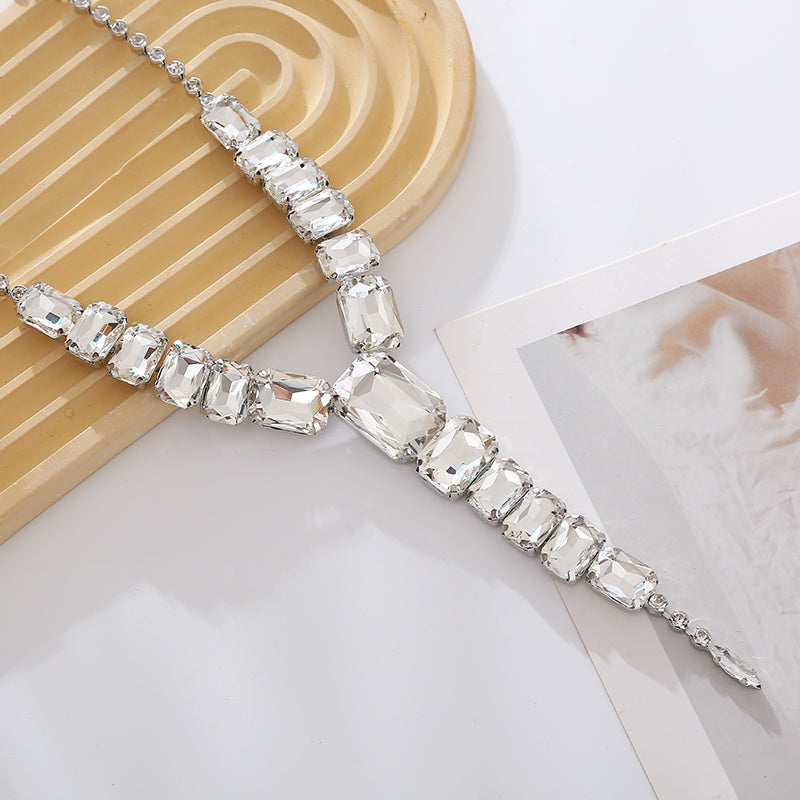 Elegant Shiny Square Alloy Inlay Rhinestones Glass Drill Women's Necklace