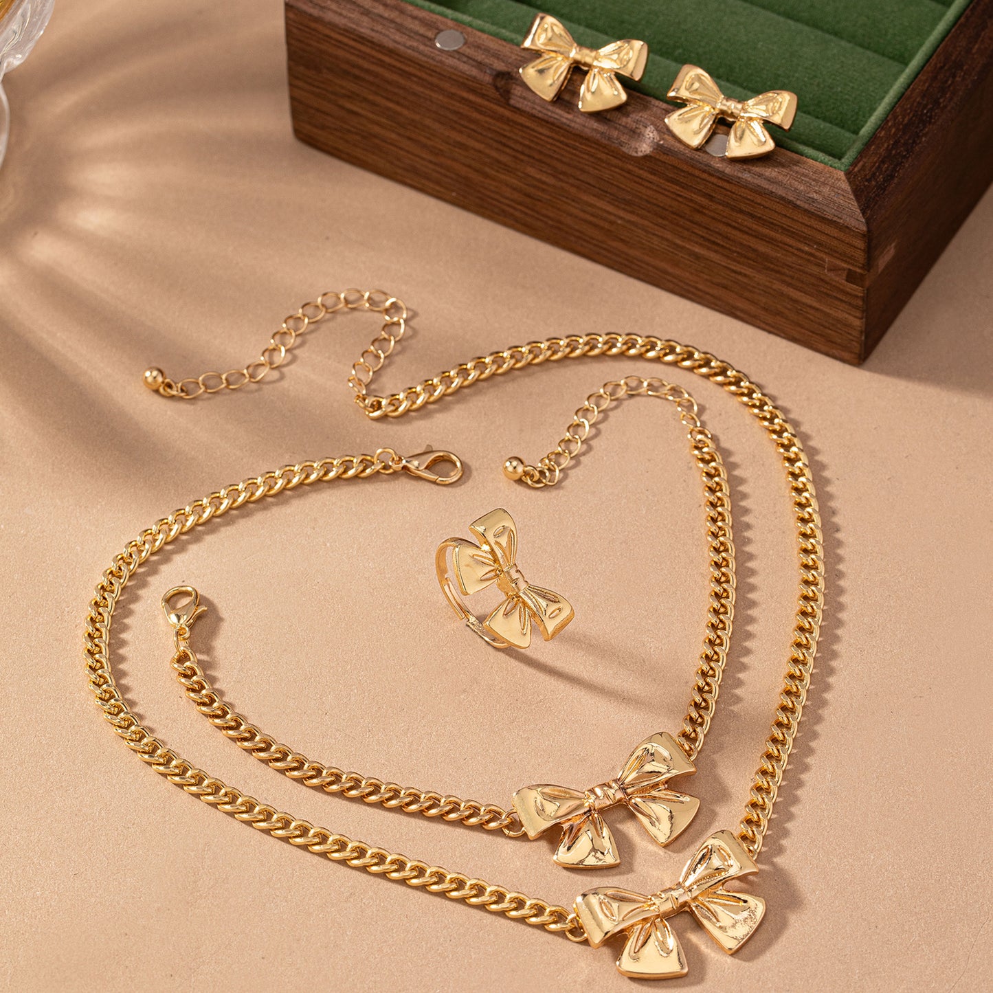 Cute Romantic Sweet Bow Knot Alloy Plating 14K Gold Plated Women's Jewelry Set