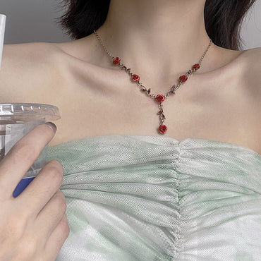 Romantic Rose Alloy Plating Women's Pendant Necklace