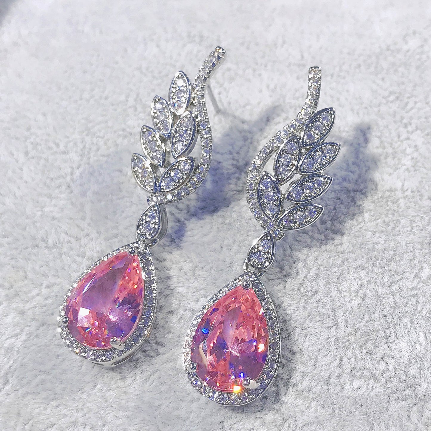 Internet Celebrity Live Hot Sale Light Luxury Romantic Argyle Pink Morgan Stone Stud Earrings Micro-inlaid Water Drop Pink Diamond Wings Earrings For Women