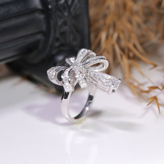High-grade Bow Ring Women's Special-interest Design Light Luxury Three-dimensional Water Drop Pear-shaped High Carbon Diamond Middle Finger Ins Fashion Simple