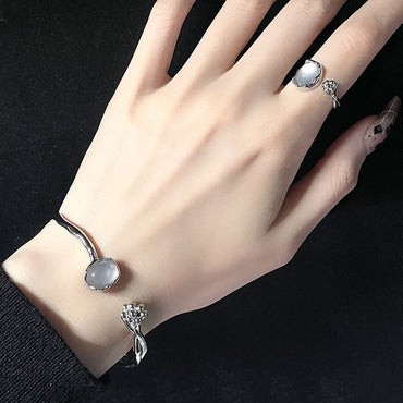Casual Simple Style Oval Alloy Plating Inlay Artificial Gemstones Women's Rings Bracelets