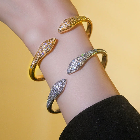 Real Gold Electroplated Copper Microinlaid Zircon Snake Bone Bracelet For Women Light Luxury Style Hand Jewelry