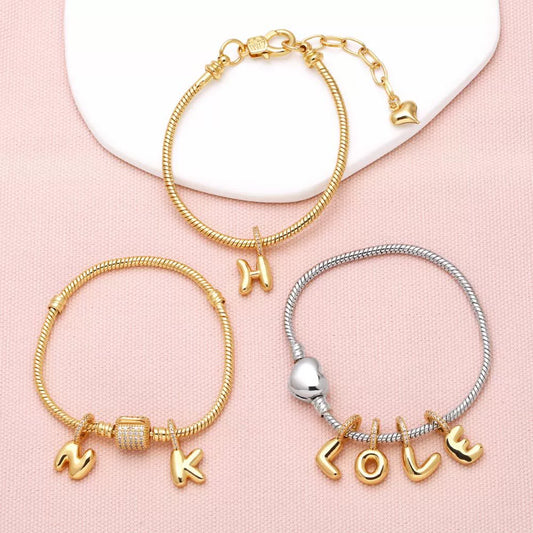 Wholesale Women's Copper Goldplated Geometric Letter Pendant Bracelet With Electroplating