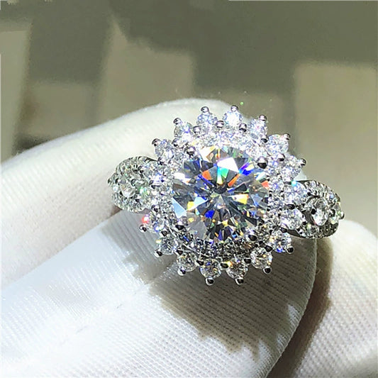 Wholesale Women's Fashion Ol Style Copper Platinum Plated Zircon Ring With Geometric And Flower Pattern For Wedding