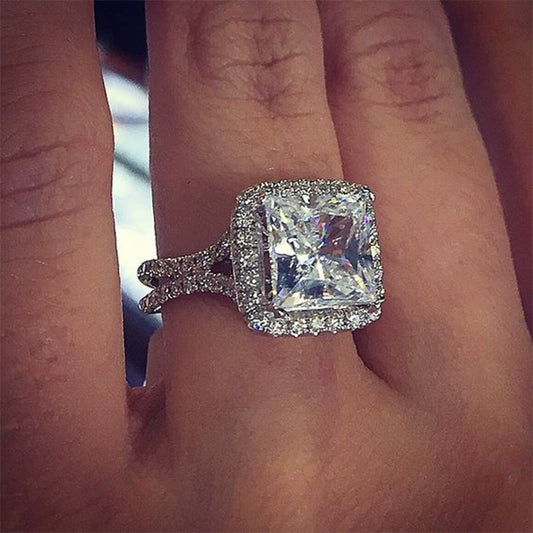 Wholesale Women's Luxury Exquisite Geometric Zircon Copper Ring
