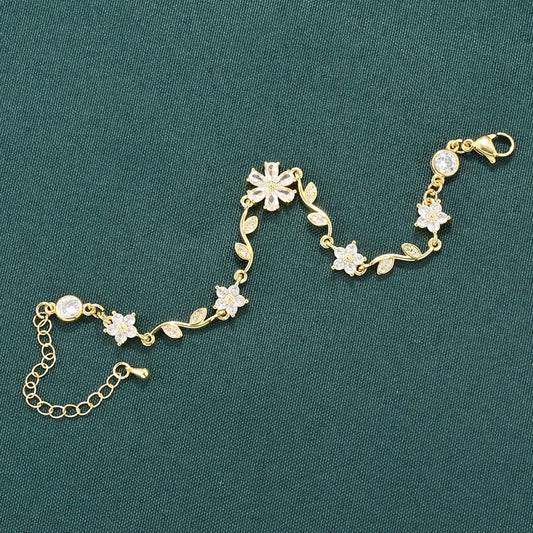 Wholesale Women's Sweet Copper Inlaid Zirconium Five Leaf Flower Bracelet