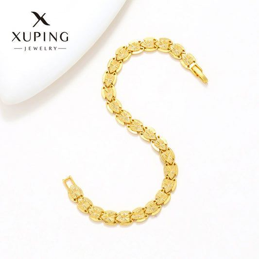 Women's Brass And Copper Zinc Alloy Heart Shape Goldplated Buckle Bracelet Jewelry
