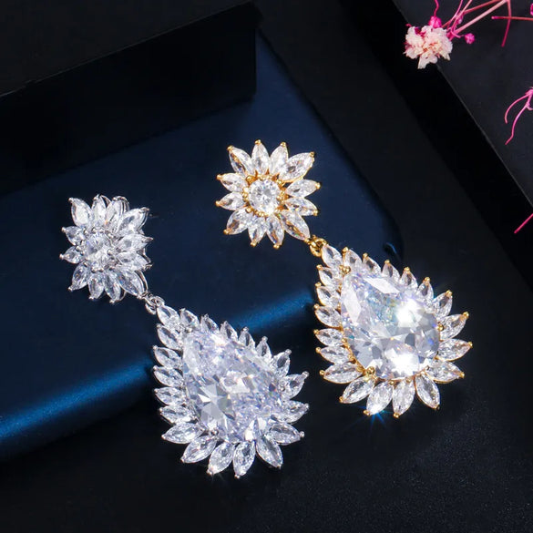 1 Pair Casual Elegant Romantic Snowflake Plating Inlay Copper Zircon 14k Gold Plated Rhodium Plated Drop Earrings