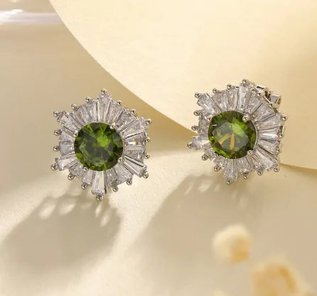 1 Pair Elegant Lady Streetwear Snowflake Inlay Copper Zircon Ear Cuffs