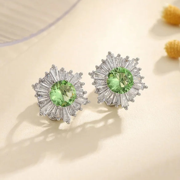 1 Pair Elegant Lady Streetwear Snowflake Inlay Copper Zircon Ear Cuffs