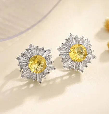 1 Pair Elegant Lady Streetwear Snowflake Inlay Copper Zircon Ear Cuffs