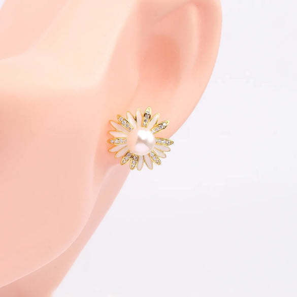 1 Pair Elegant Sweet Flower Inlay Sterling Silver Rhinestones Pearl Gold Plated Ear Studs
