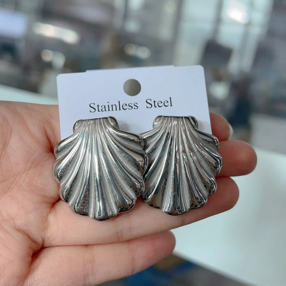 1 Pair Elegant Vacation Classic Style Shell Plating Stainless Steel 18k Gold Plated Ear Studs