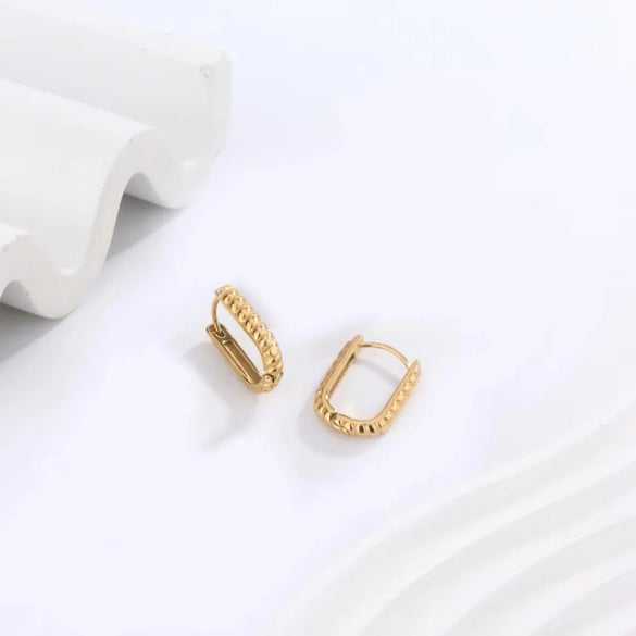 1 Pair Lady Simple Style Classic Style C Shape U Shape Geometric Plating 304 Stainless Steel 18K Gold Plated Hoop Earrings