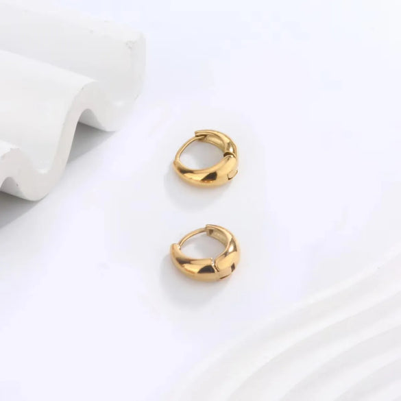 1 Pair Lady Simple Style Classic Style C Shape U Shape Geometric Plating 304 Stainless Steel 18K Gold Plated Hoop Earrings