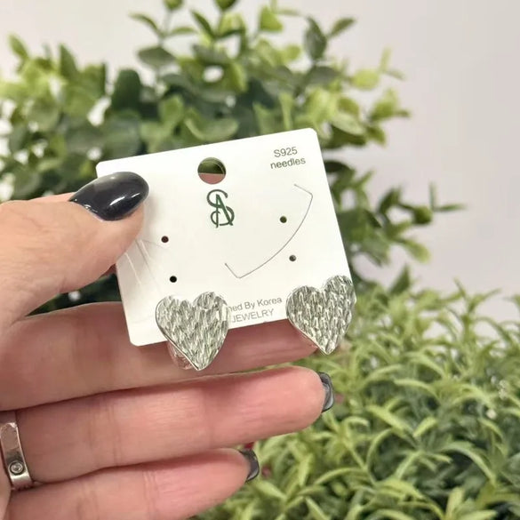 1 Pair/Package Casual Modern Style Simple Style Starfish Heart Shape Polishing Copper 18K Gold Plated White Gold Plated Ear Studs