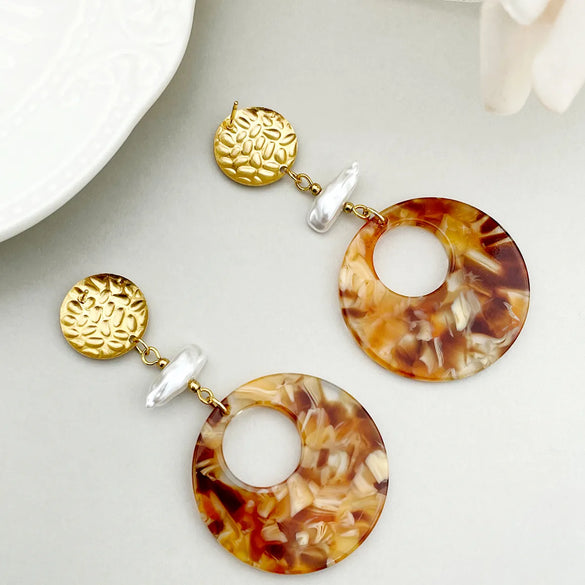 1 Pair Retro Round Pearl Plating Hollow Out 304 Stainless Steel Arylic Acrylic Pearl 14K Gold Plated Drop Earrings