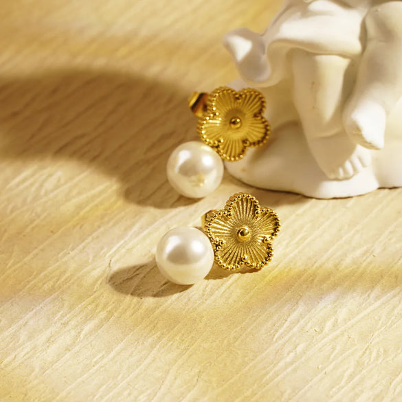 1 Pair Retro Simple Style Classic Style Flower Plating 304 Stainless Steel 18K Gold Plated Ear Studs