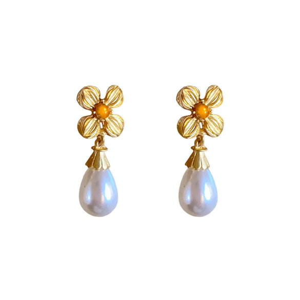1 Pair Retro Water Droplets Flower Plating Imitation Pearl Alloy Drop Earrings