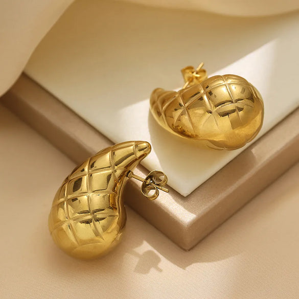 1 Pair Simple Style Classic Style Commute Water Droplets 304 Stainless Steel Titanium Steel 18K Gold Plated Ear Studs