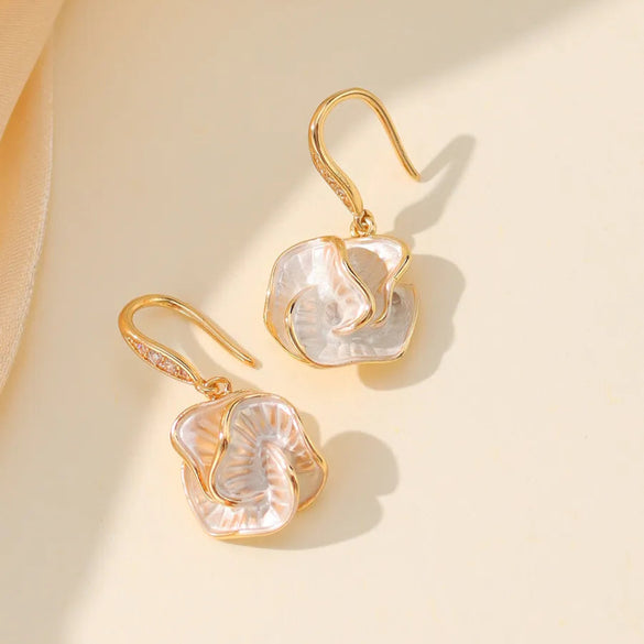 1 Pair Simple Style Classic Style Flower Plating Inlay Brass Zircon 14k Gold Plated 18k Gold Plated Drop Earrings