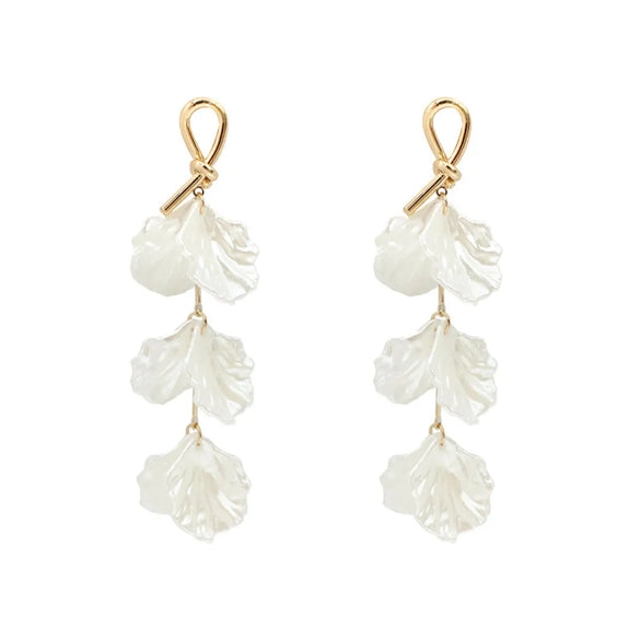 1 Pair Simple Style Flower Alloy Shell Patchwork Women'S Drop Earrings