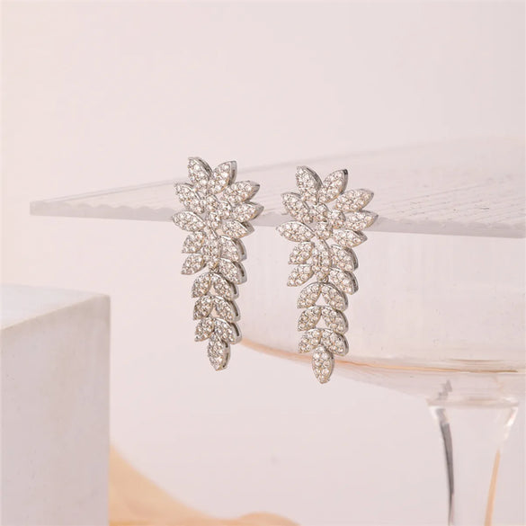 1 Pair Simple Style Geometric Plating Inlay Copper Zircon White Gold Plated Gold Plated Drop Earrings