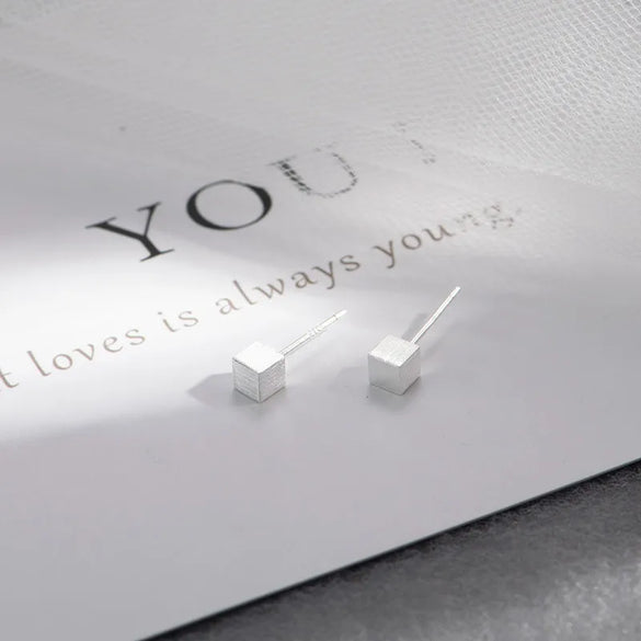 1 Pair Simple Style Letter Snowflake Copper Plated Women's Ear Studs