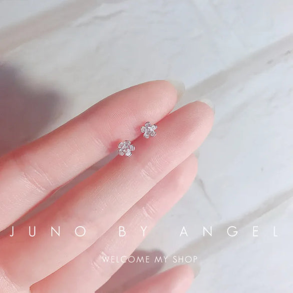 1 Pair Simple Style Letter Snowflake Copper Plated Women's Ear Studs