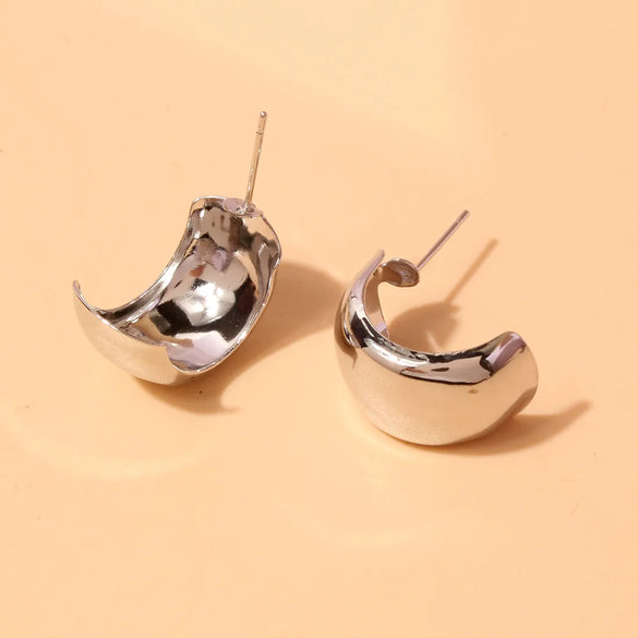 1 Pair Simple Style Solid Color Three-Dimensional Metal Ear Studs
