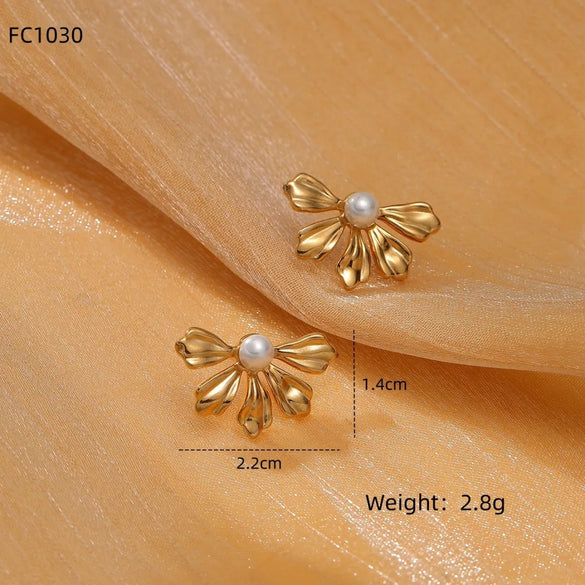 1 Pair Sweet Simple Style Geometric Flower 304 Stainless Steel 18K Gold Plated Ear Studs