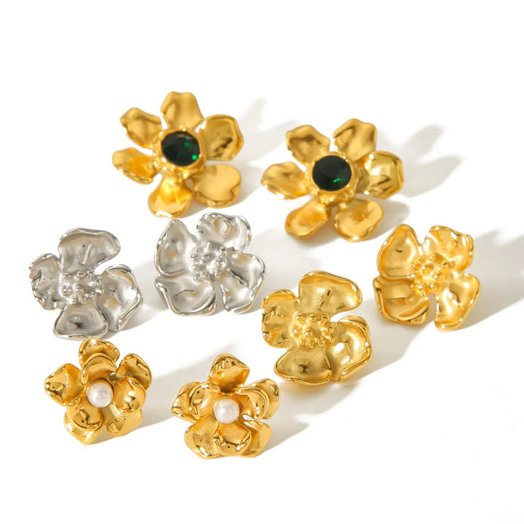 1 Pair Vintage Style Flower Polishing Plating Inlay 304 Stainless Steel Artificial Pearls Zircon 18K Gold Plated Ear Studs