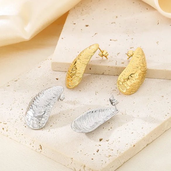 1 Pair Vintage Style Oval Heart Shape Plating 304 Stainless Steel 18K Gold Plated Ear Studs