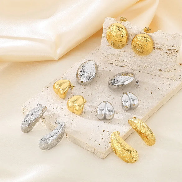1 Pair Vintage Style Oval Heart Shape Plating 304 Stainless Steel 18K Gold Plated Ear Studs