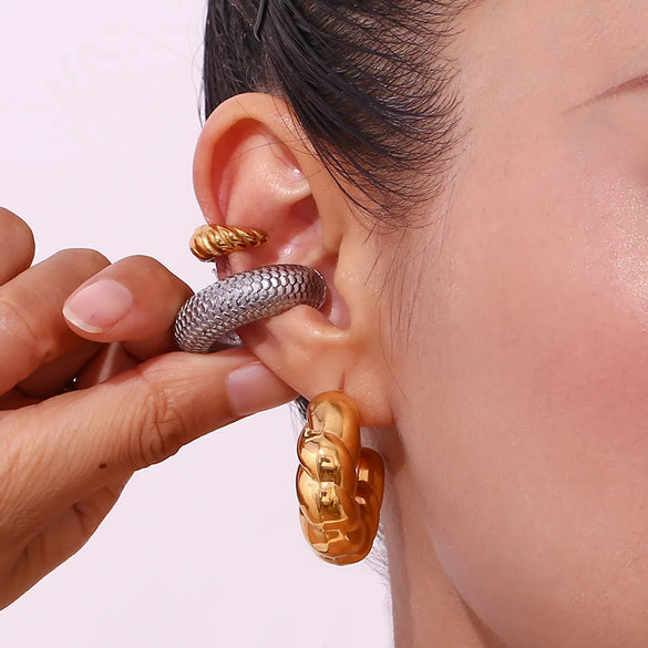 1 Pair Vintage Style Simple Style Classic Style Geometric Snake Plating Inlay Stainless Steel Rhinestones 18k Gold Plated Earrings