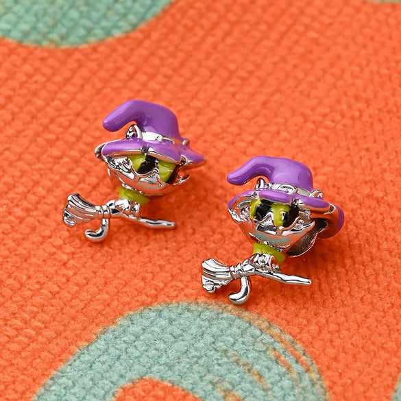 1 Pc/Package 16x13mm Hole 4~4.9mm Copper 18K Gold Plated Swimming Black White Gold Plated Halloween Pattern E4011-6/Broom Cat Polished Beads