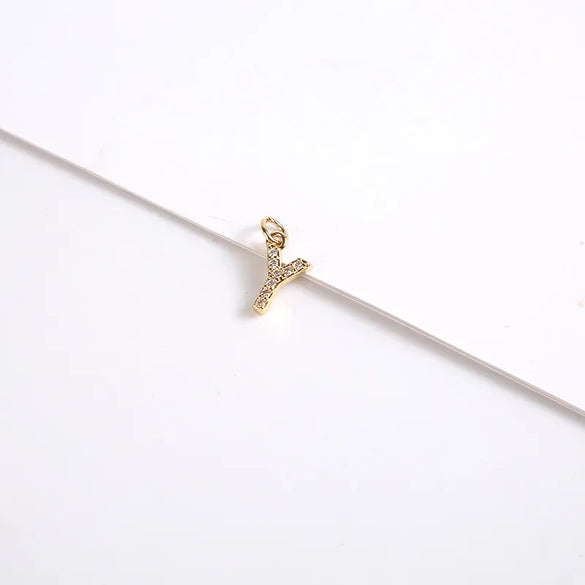 1 Piece 8*11.8mm Copper Zircon Letter Pendant