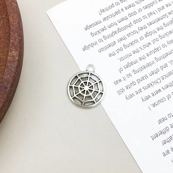 1 Piece Alloy Spider Spider Web Skull Pendant