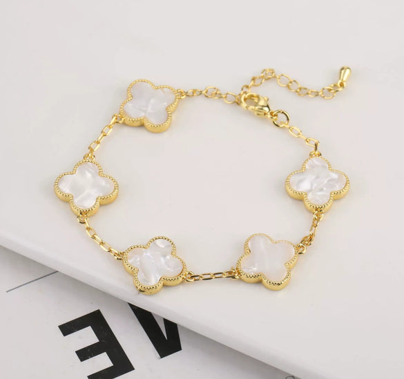 Wholesale Plastic Shell Volcanic Lava Rock Retro 3 Piece Set For Ladies Copper 18K Gold Plated With Plant Flower Pattern Electroplated